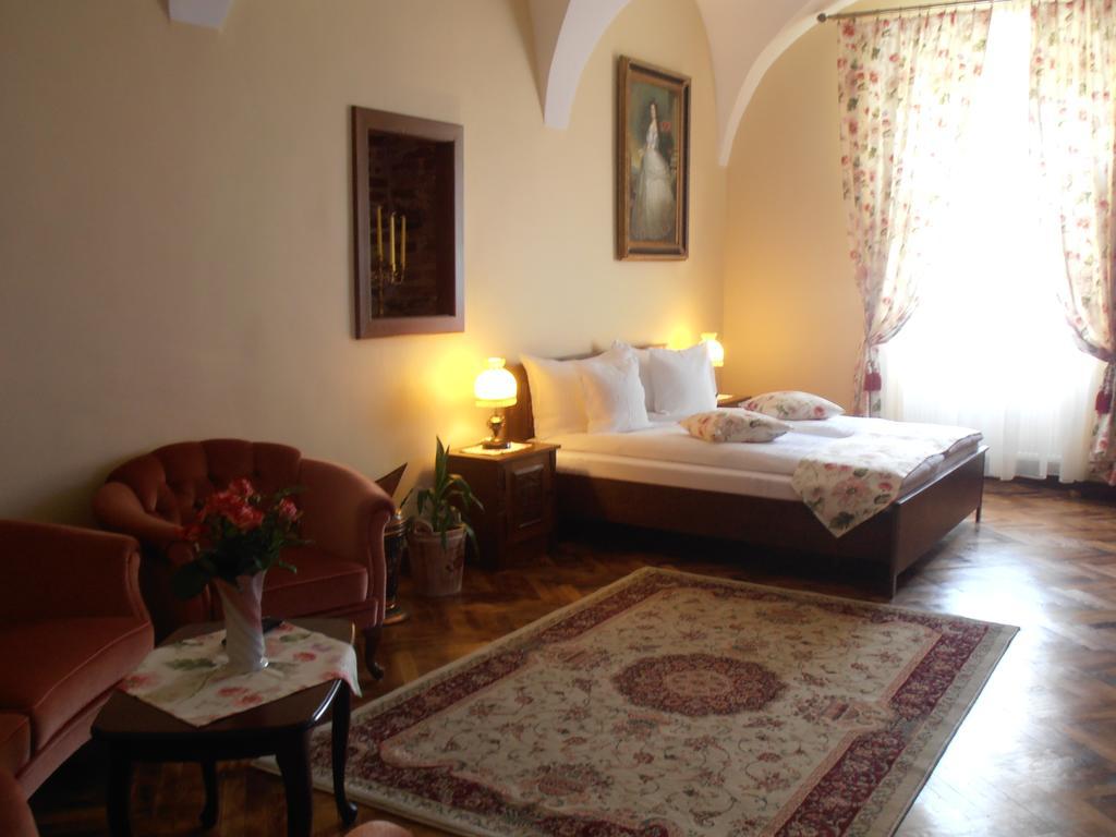 Gothic House Apartment Sibiu Luaran gambar