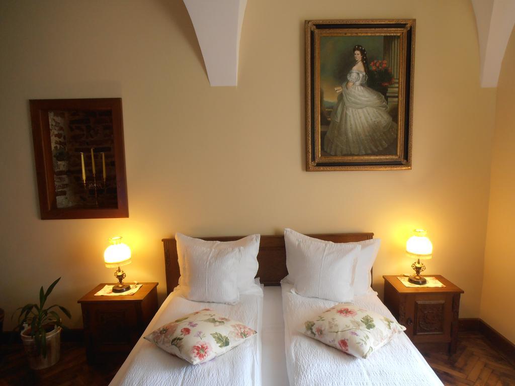 Gothic House Apartment Sibiu Luaran gambar