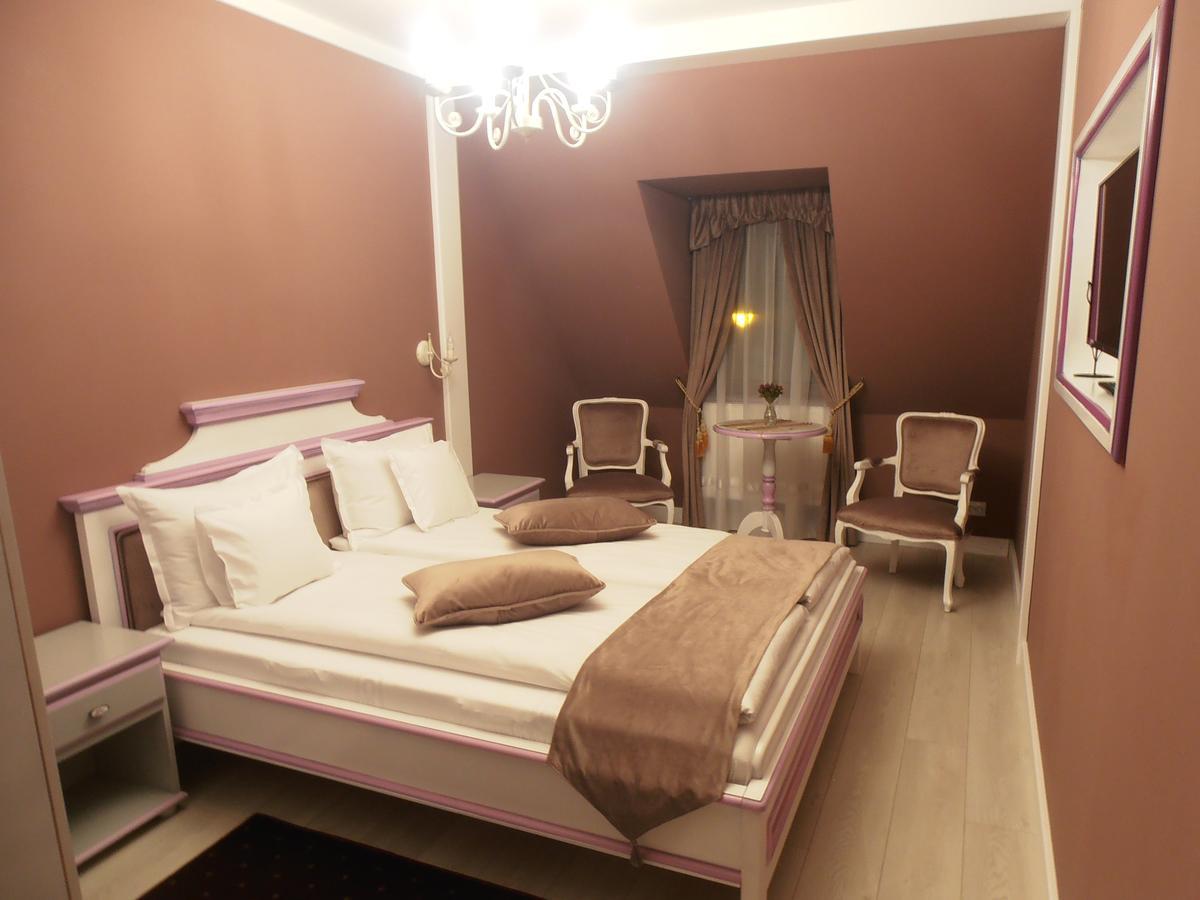 Gothic House Apartment Sibiu Luaran gambar